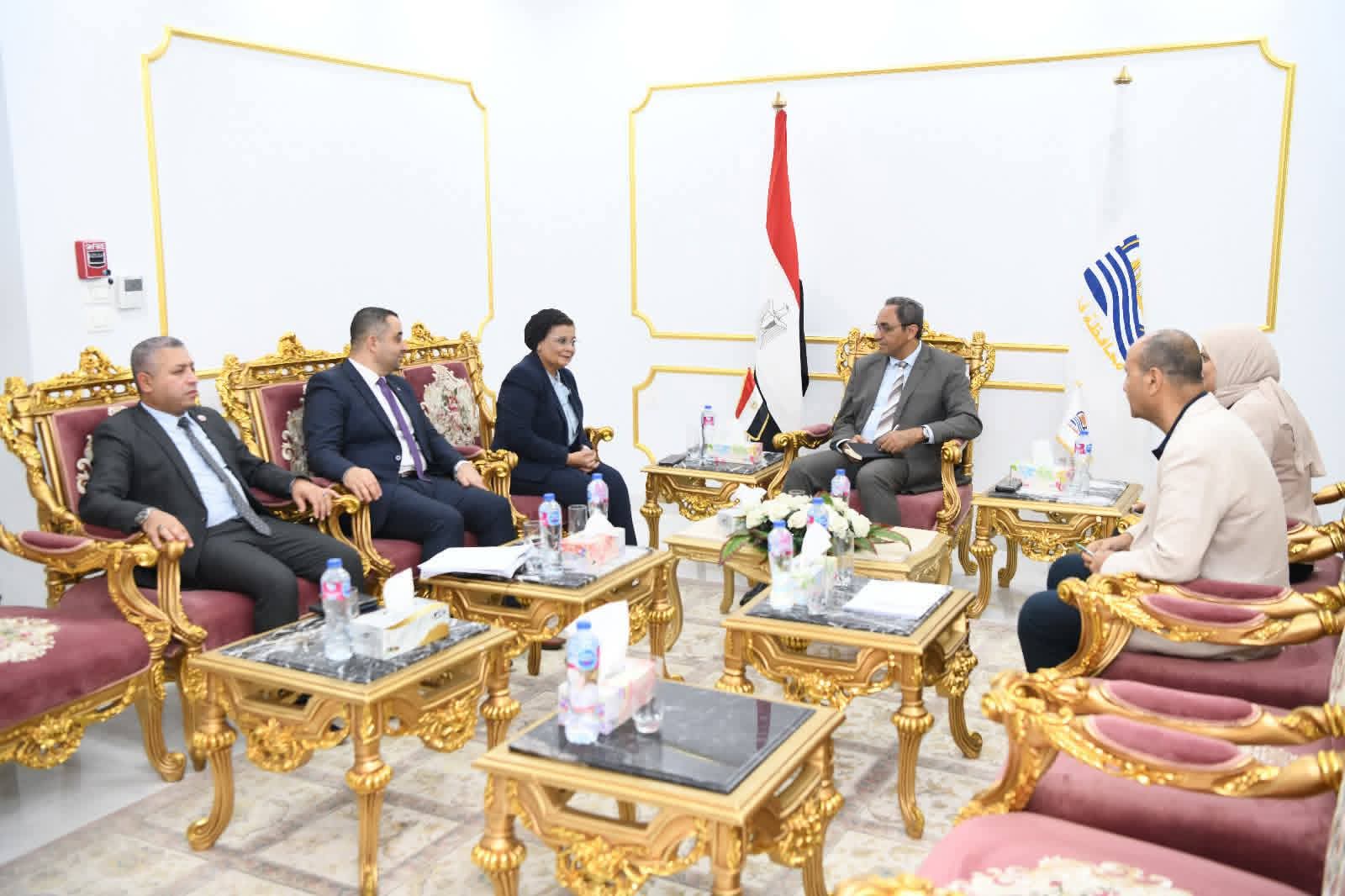 - محافظ قنا يستقبل نائب وزير الصحة لمتابعة الخطة العاجلة للسكان والتنمية 2025-2027